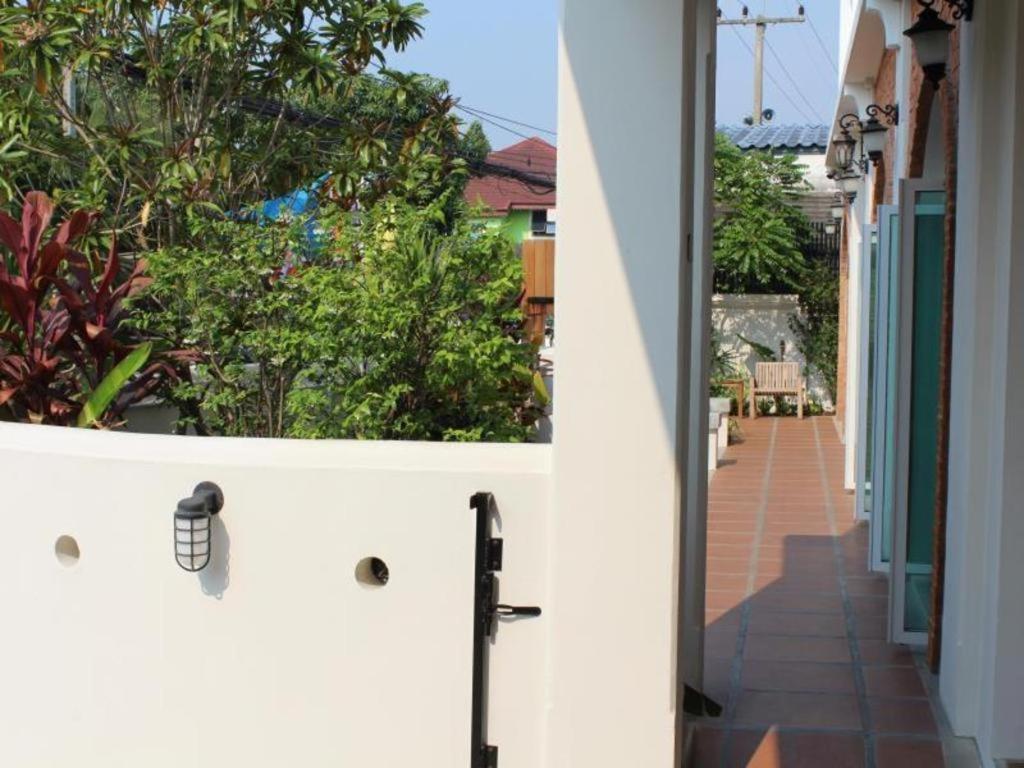 Baan Pimpisa Hotel Bang Sare Exterior foto