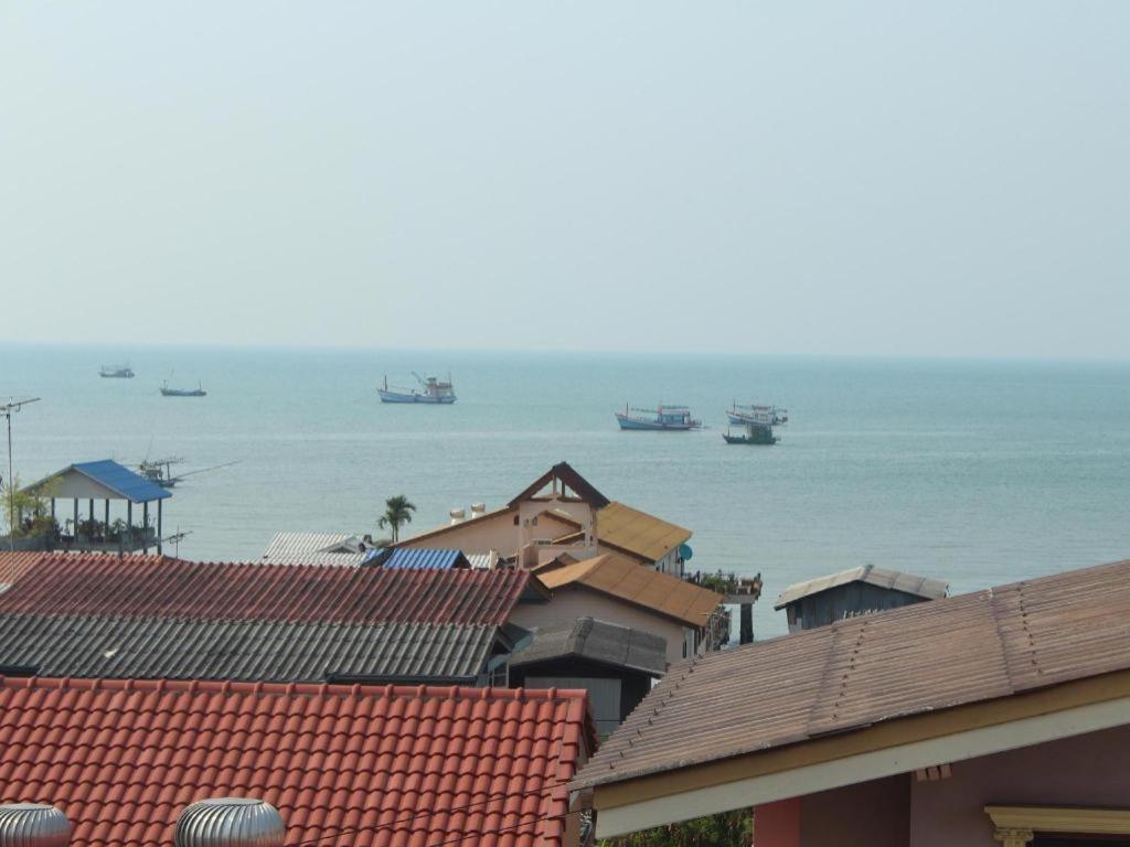 Baan Pimpisa Hotel Bang Sare Exterior foto